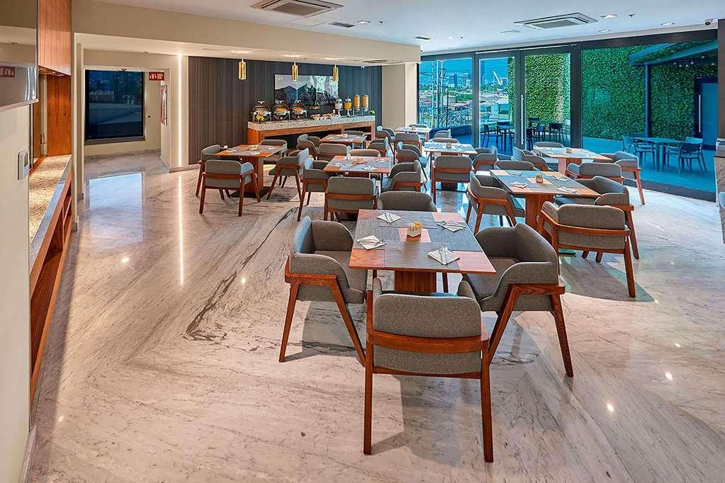 Radisson Hotel Monterrey San Jeronimo Restaurant photo